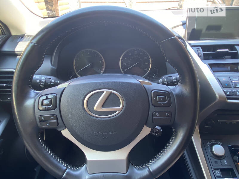 Внедорожник / Кроссовер Lexus NX 2017 в Харькове