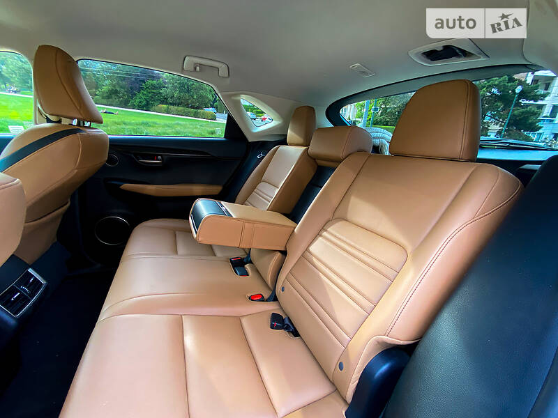 Внедорожник / Кроссовер Lexus NX 2014 в Тернополе