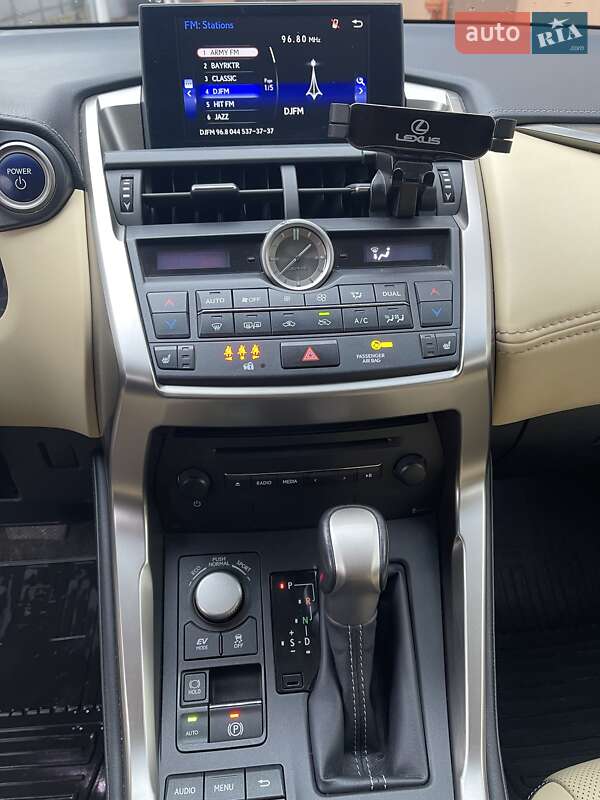 Внедорожник / Кроссовер Lexus NX 2014 в Киеве