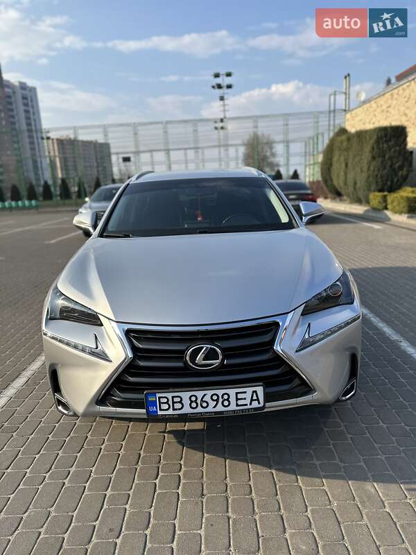Внедорожник / Кроссовер Lexus NX 2016 в Черкассах