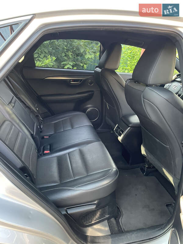 Позашляховик / Кросовер Lexus NX 2014 в Южному