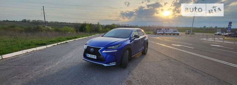 Позашляховик / Кросовер Lexus NX 2016 в Рівному