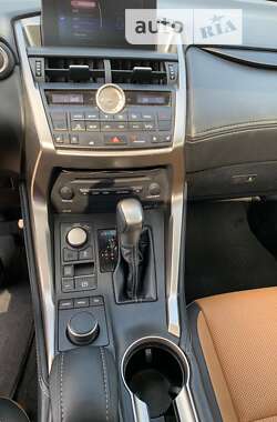 Позашляховик / Кросовер Lexus NX 2017 в Харкові