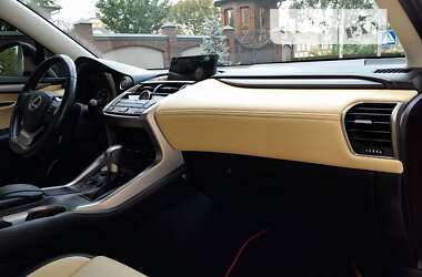 Внедорожник / Кроссовер Lexus NX 2015 в 