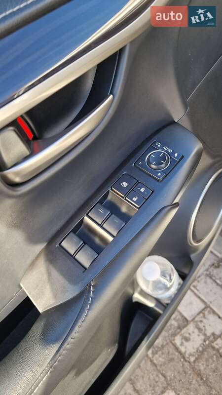 Позашляховик / Кросовер Lexus NX 2014 в Дніпрі