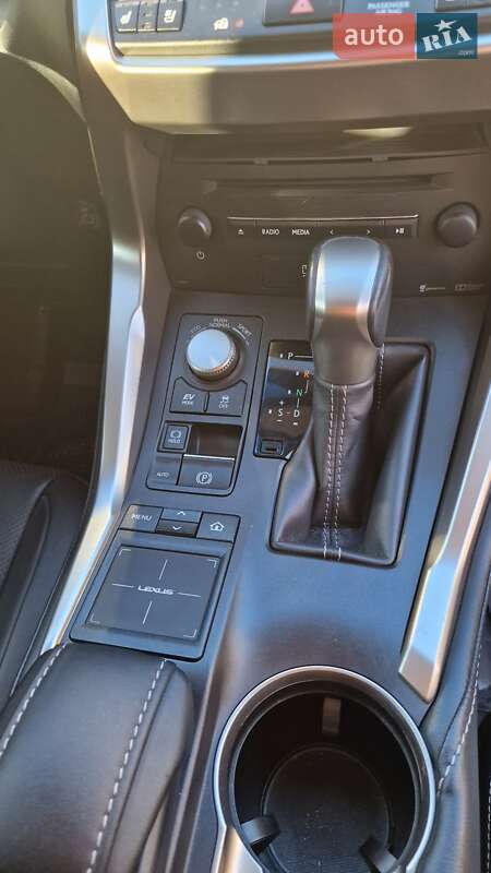 Позашляховик / Кросовер Lexus NX 2014 в Дніпрі