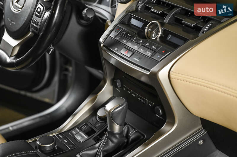 Внедорожник / Кроссовер Lexus NX 2016 в Одессе