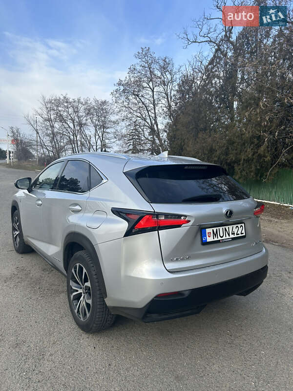 Внедорожник / Кроссовер Lexus NX 2016 в Одессе