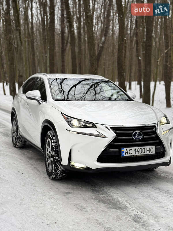 Внедорожник / Кроссовер Lexus NX 2016 в Луцке