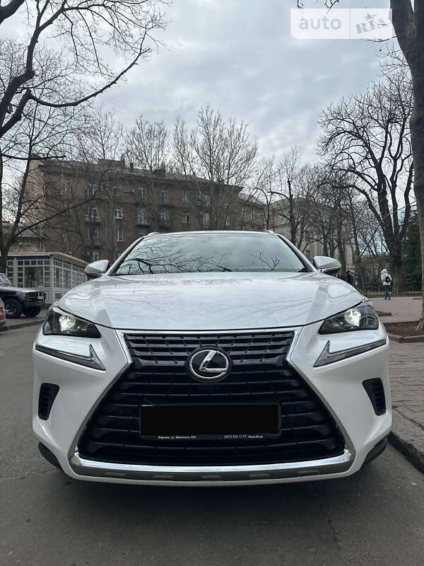 Позашляховик / Кросовер Lexus NX 2017 в Одесі фото 3 Позашляховик / Кросовер Lexus NX 2017 в Одесі