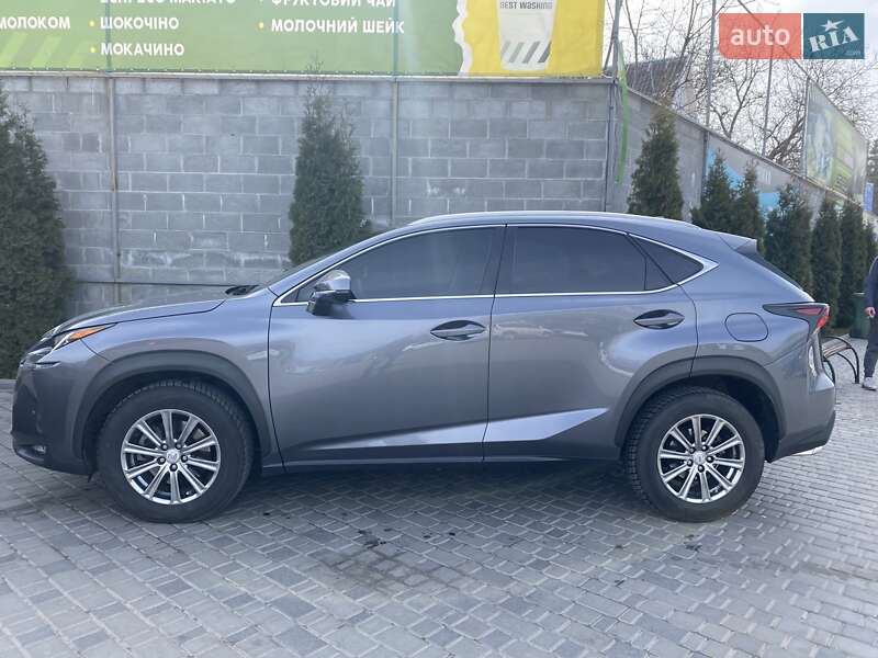 Позашляховик / Кросовер Lexus NX 2017 в Кропивницькому