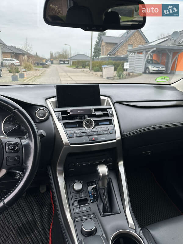Позашляховик / Кросовер Lexus NX 2016 в Одесі