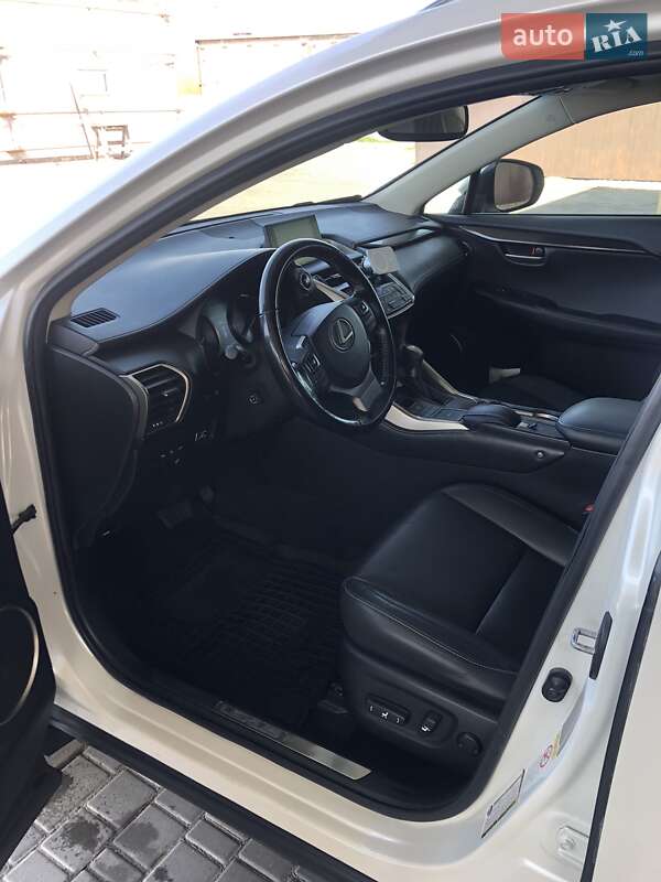 Внедорожник / Кроссовер Lexus NX 2015 в Белой Церкви фото 4 Внедорожник / Кроссовер Lexus NX 2015 в Белой Церкви