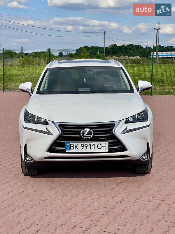 Внедорожник / Кроссовер Lexus NX 2016 в Ровно
