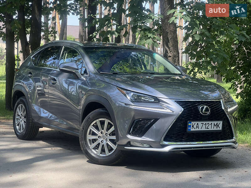 Позашляховик / Кросовер Lexus NX 2015 в Києві