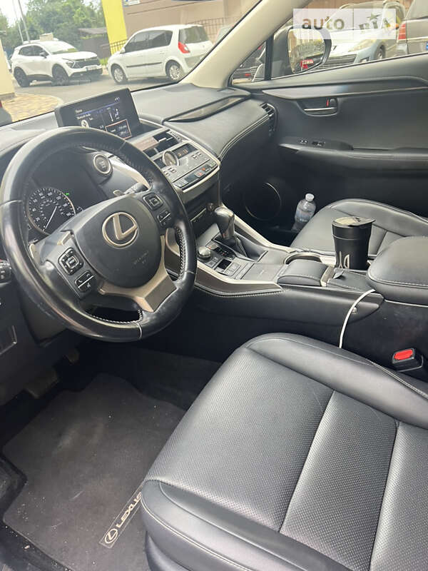 Внедорожник / Кроссовер Lexus NX 2018 в Киеве