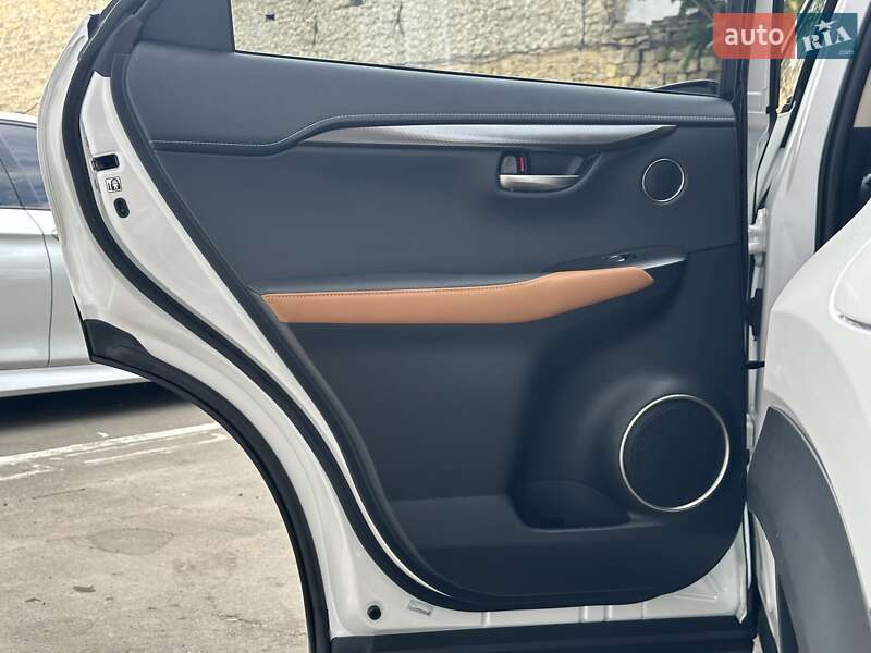 Внедорожник / Кроссовер Lexus NX 2019 в Одессе