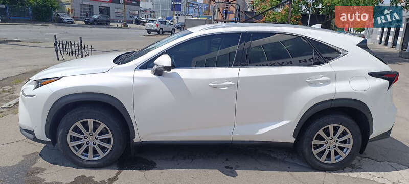 Внедорожник / Кроссовер Lexus NX 2015 в Днепре