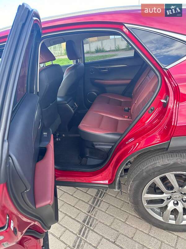 Внедорожник / Кроссовер Lexus NX 2014 в Львове