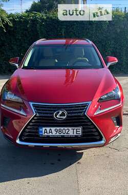 Позашляховик / Кросовер Lexus NX 2017 в Києві