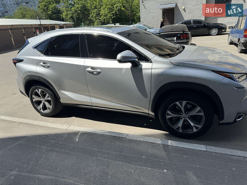 Внедорожник / Кроссовер Lexus NX 2017 в Харькове