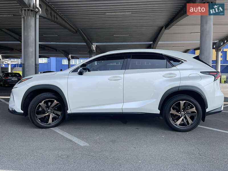 Внедорожник / Кроссовер Lexus NX 2020 в Киеве