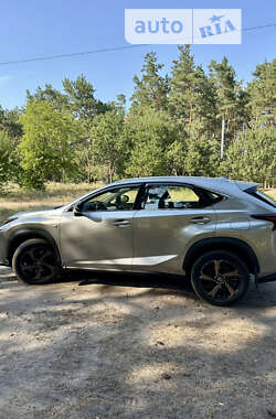 Внедорожник / Кроссовер Lexus NX 2020 в 