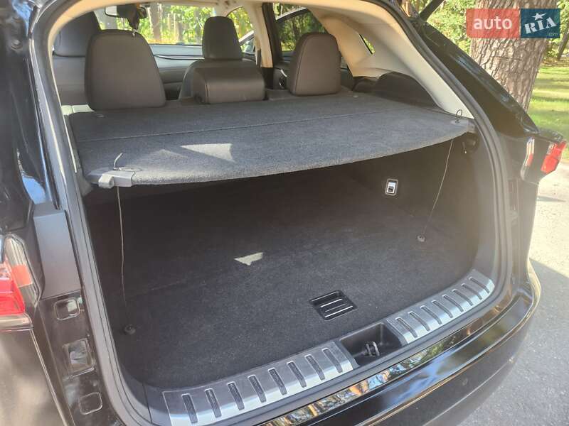 Позашляховик / Кросовер Lexus NX 2015 в Чернігові