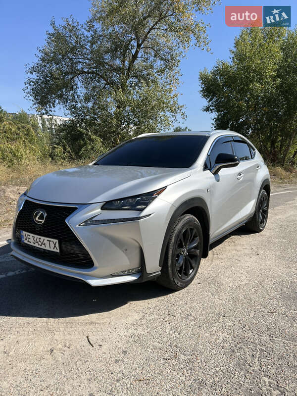 Внедорожник / Кроссовер Lexus NX 2015 в 