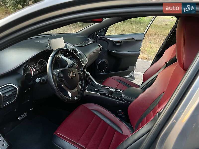 Внедорожник / Кроссовер Lexus NX 2017 в Киеве