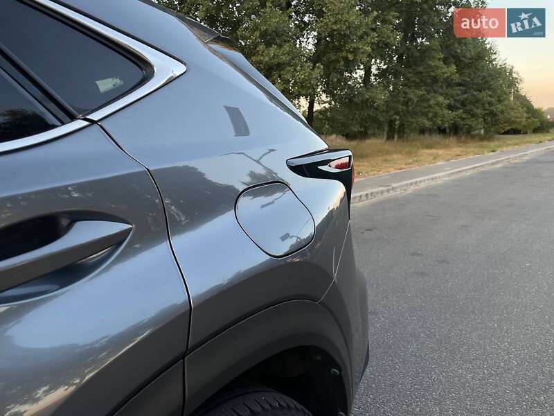 Внедорожник / Кроссовер Lexus NX 2017 в Киеве