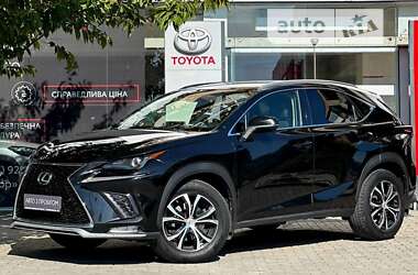 Внедорожник / Кроссовер Lexus NX 2018 в Ужгороде