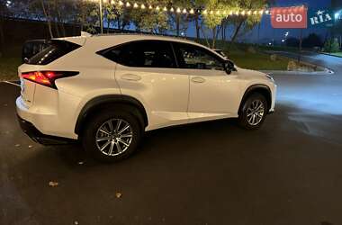 Внедорожник / Кроссовер Lexus NX 2020 в 