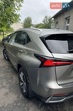 Внедорожник / Кроссовер Lexus NX 2021 в 