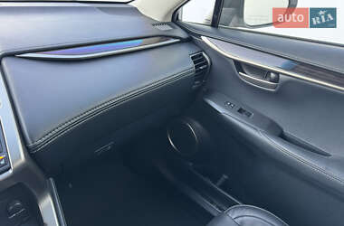 Внедорожник / Кроссовер Lexus NX 2016 в 