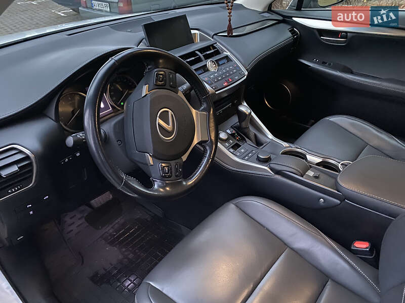 Внедорожник / Кроссовер Lexus NX 2015 в Киеве