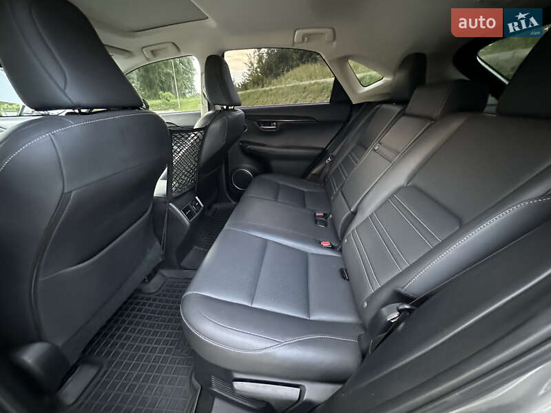 Внедорожник / Кроссовер Lexus NX 2016 в Тернополе фото 11 Внедорожник / Кроссовер Lexus NX 2016 в Тернополе