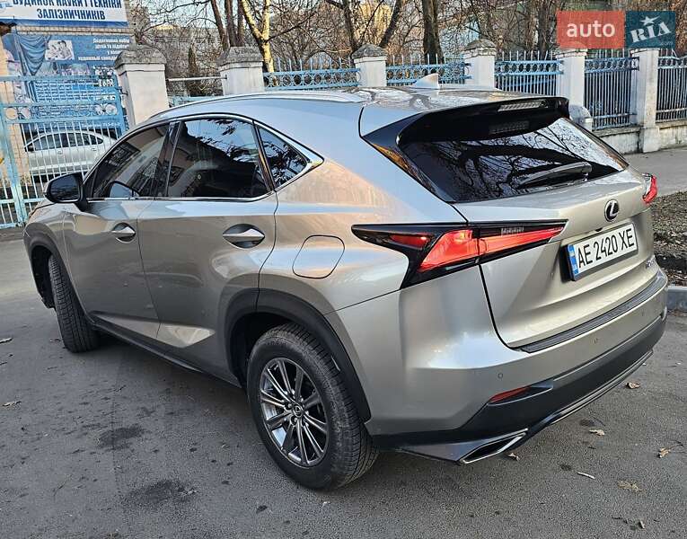 Позашляховик / Кросовер Lexus NX 2018 в Дніпрі