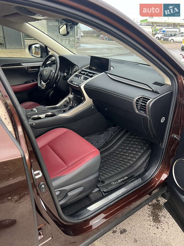Позашляховик / Кросовер Lexus NX 2019 в Стрию