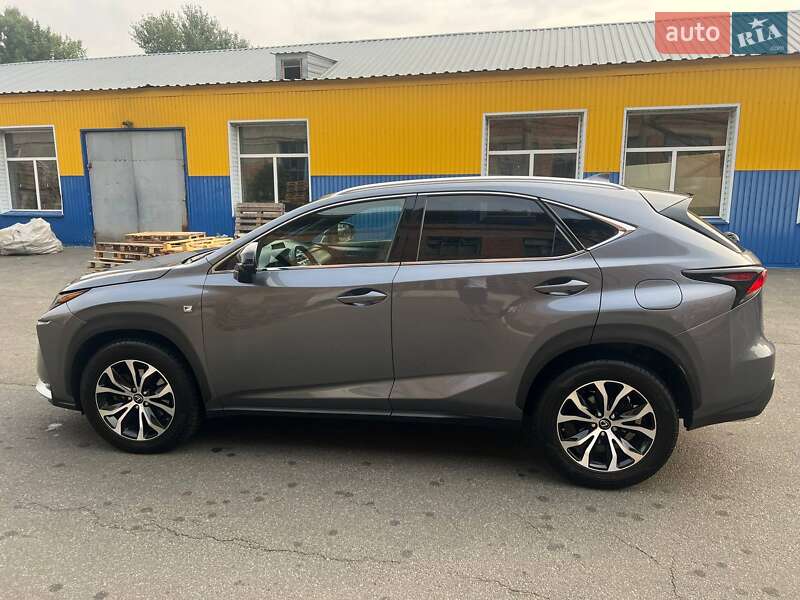 Внедорожник / Кроссовер Lexus NX 2016 в Киеве