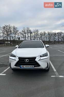 Внедорожник / Кроссовер Lexus NX 2017 в 