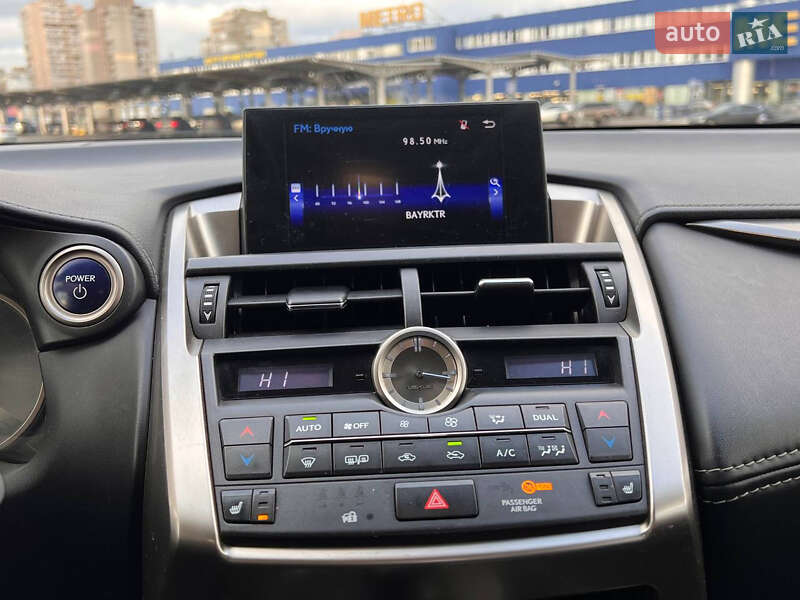 Позашляховик / Кросовер Lexus NX 2015 в Києві