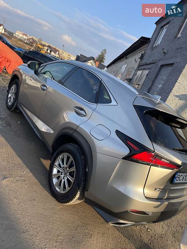 Позашляховик / Кросовер Lexus NX 2020 в Львові