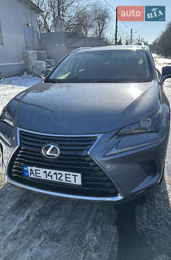 Внедорожник / Кроссовер Lexus NX 2018 в 