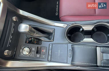 Позашляховик / Кросовер Lexus NX 2020 в 
