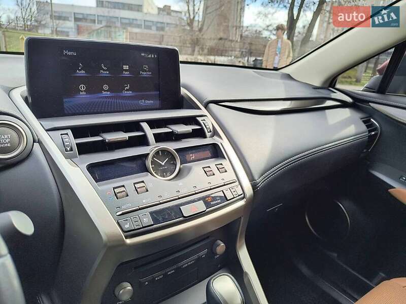 Внедорожник / Кроссовер Lexus NX 2019 в Львове