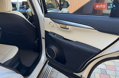 Внедорожник / Кроссовер Lexus NX 2020 в 