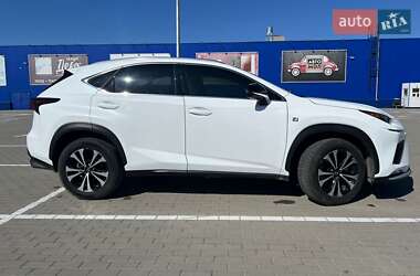 Внедорожник / Кроссовер Lexus NX 2018 в 
