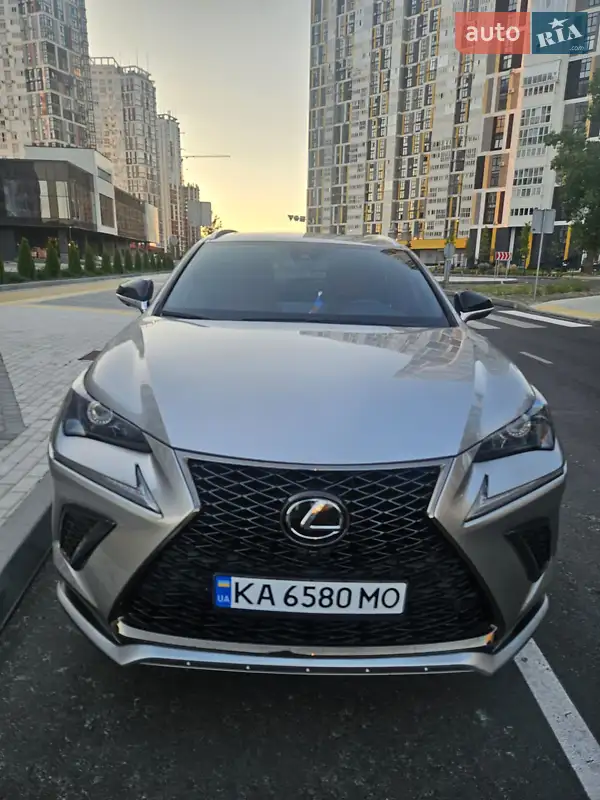 Lexus NX 2020