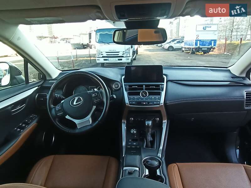 Позашляховик / Кросовер Lexus NX 2019 в Києві